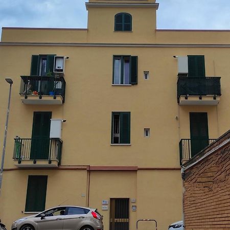 Petit Bijou Apartment Civitavecchia Bagian luar foto